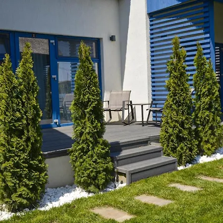 Deja Blue - Adult Only Сфынту-Георге