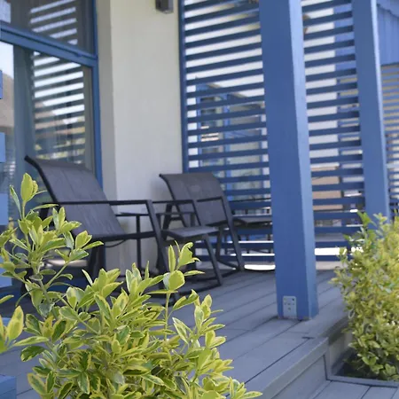 Deja Blue - Adult Only Guest house